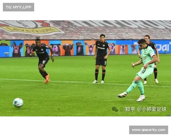 16岁新星艾希霍恩德国杯创最年轻进球纪录，引豪门关注